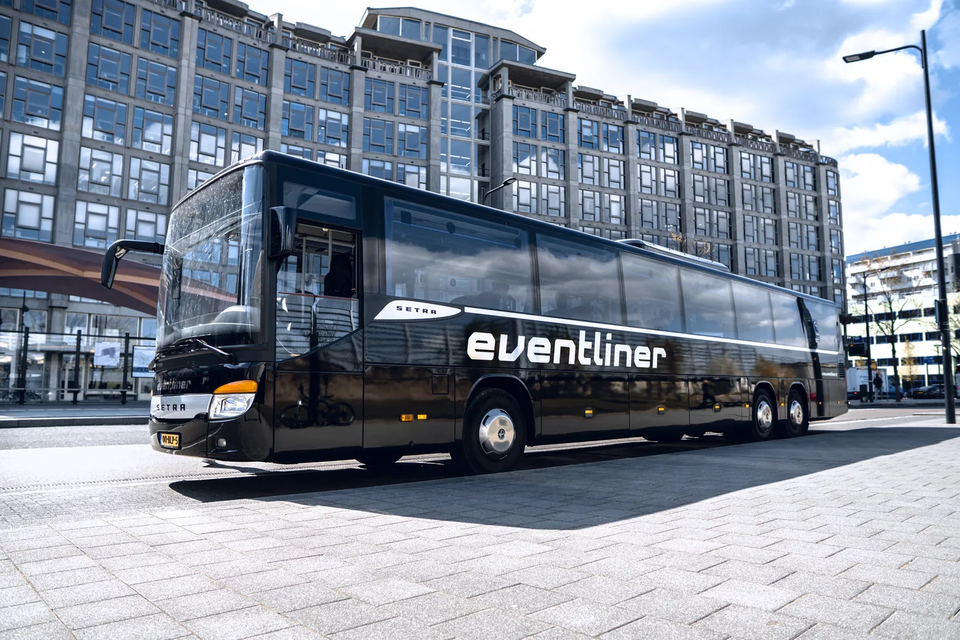 Luxe touringcar huren in Gouda